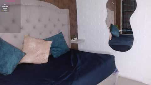 daphne_walton online show from November 19, 10:48 am