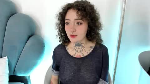 DaphneBlunt online show from November 15, 1:51 pm
