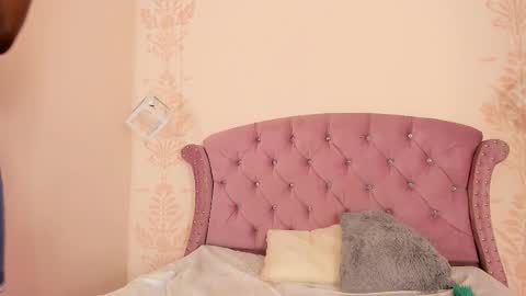 Daphne online show from September 29, 8:57 pm