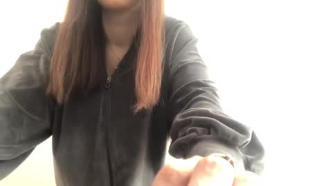 Emilia online show from March 7, 10:01 am