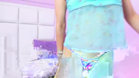 daphnevalucci online show from April 10, 4:17 am