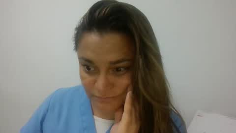 dapnne online show from February 9, 7:29 pm