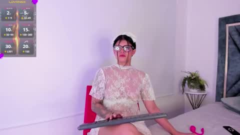 Snapshot of dapnne_ chatting on January 11, 8:32 pm Daphne online show from January 11, 8:32 pm
