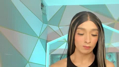   online show from January 8, 2:19 pm
