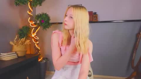 Kami online show from November 30, 2:37 am