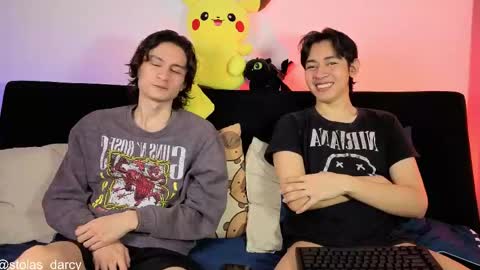 Snapshot of darcy_and_stolas chatting on May 18, 11:43 pm darcy_and_stolas online show from May 18, 11:43 pm