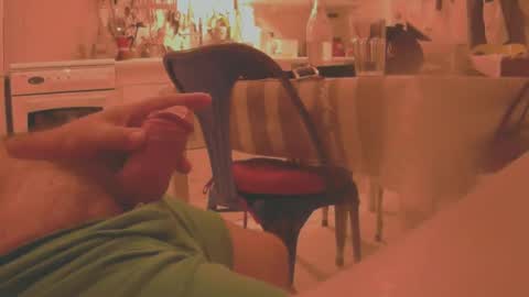 Snapshot of dardardar34 chatting on September 10, 10:10 pm dardardar34 online show from September 10, 10:10 pm