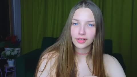 dariaangels online show from April 4, 11:57 pm