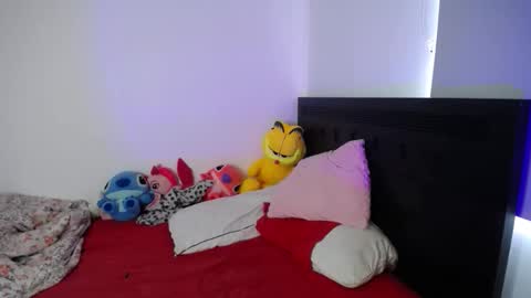 Snapshot of dariinka_vera chatting on October 24, 4:03 pm Dariinka Vera online show from October 24, 4:03 pm