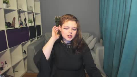 Dari the it woman online show from March 7, 7:49 pm