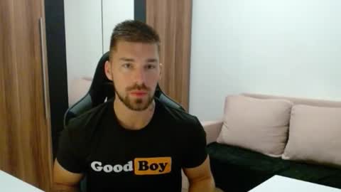 darius_94 online show from November 20, 6:02 am