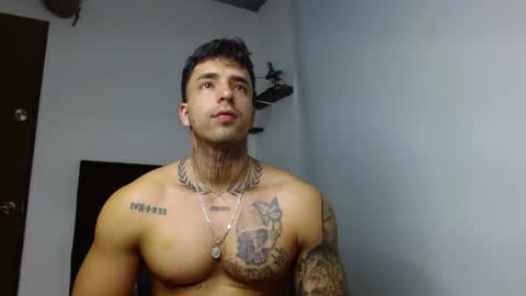 Darius Phoenix  online show from February 2, 11:14 pm