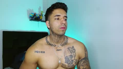 Darius Phoenix  online show from March 3, 7:09 pm