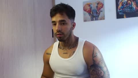 Darius Phoenix  online show from July 23, 4:16 pm