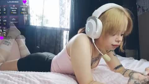 Snapshot of dark_aangel chatting on June 28, 12:00 pm Dark angel online show from June 28, 12:00 pm