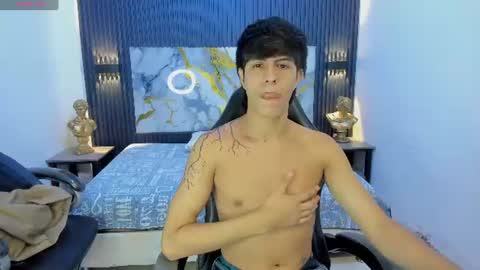 Snapshot of dark_desiree18 chatting on June 15, 3:09 am DARCK online show from June 15, 3:09 am