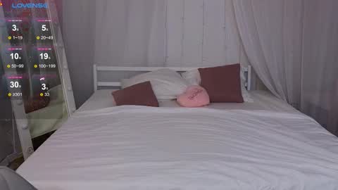 Lola online show from September 24, 2:15 am