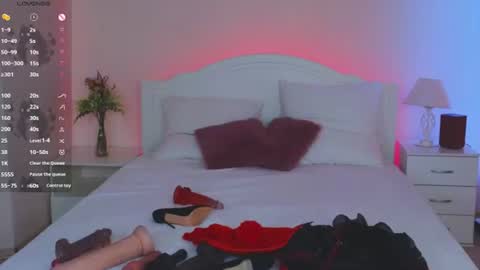 Snapshot of dark_lola_ chatting on June 14, 2:09 am Lola online show from June 14, 2:09 am
