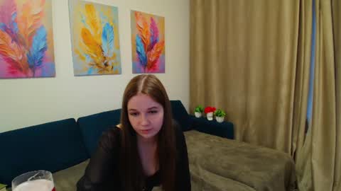 Snapshot of dark_pulse chatting on July 6, 6:10 pm Evelin online show from July 6, 6:10 pm