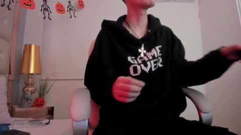 dark_sun333 online show from October 25, 3:03 am