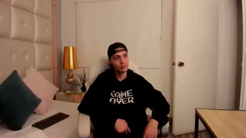 dark_sun333 online show from December 14, 3:01 am