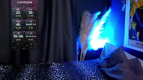 Vamp  online show from December 19, 3:40 am