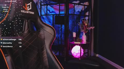 Vamp  online show from January 22, 6:31 pm