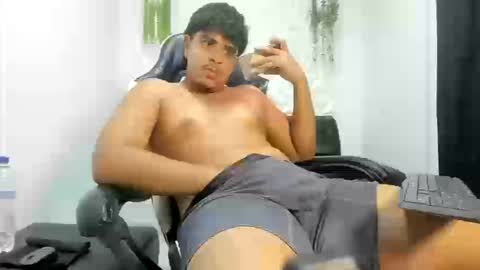 darkalphax01 online show from March 13, 6:03 pm