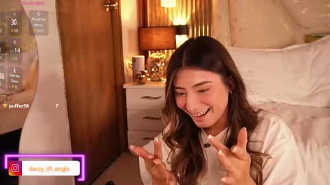 Angel Darcy  online show from March 6, 11:12 pm