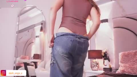 Snapshot of darkangelx_ chatting on July 18, 10:13 pm Angel Darcy online show from July 18, 10:13 pm
