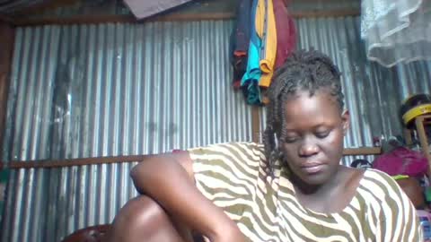 Snapshot of darkberry_bubble chatting on July 8, 6:07 am darkberry_bubble online show from July 8, 6:07 am