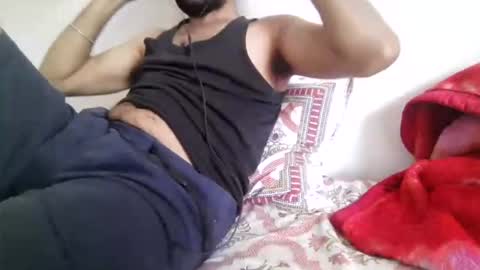 Snapshot of darkbud03 chatting on June 18, 5:08 am just a guy online show from June 18, 5:08 am