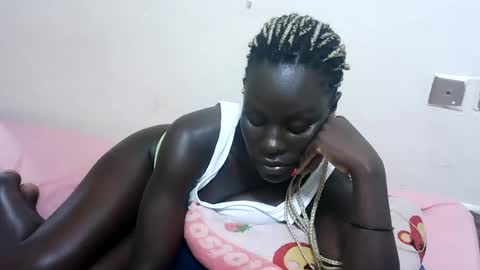 Snapshot of darkcrave57 chatting on July 18, 5:28 pm Minas online show from July 18, 5:28 pm