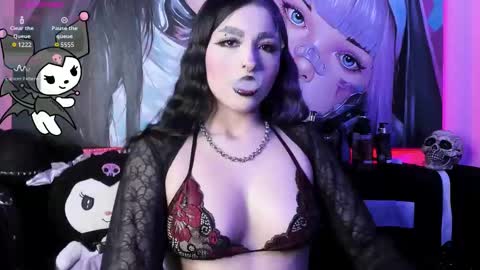 Snapshot of darki_shine_ chatting on November 10, 1:32 pm cleitlin vinson online show from November 10, 1:32 pm