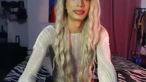 Angel online show from January 13, 9:09 pm