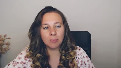 Snapshot of darklure_ chatting on September 17, 4:08 pm Anna online show from September 17, 4:08 pm