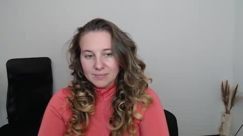 Snapshot of darklure_ chatting on October 13, 5:13 pm Anna online show from October 13, 5:13 pm