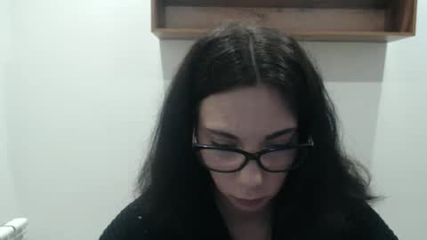 Snapshot of darklynx_ chatting on December 22, 8:44 am darklynx_ online show from December 22, 8:44 am