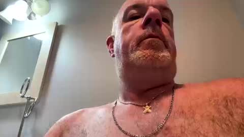 darknite083072 online show from October 13, 9:42 am