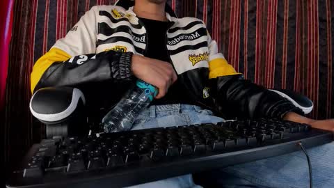 Darko online show from November 29, 6:44 pm