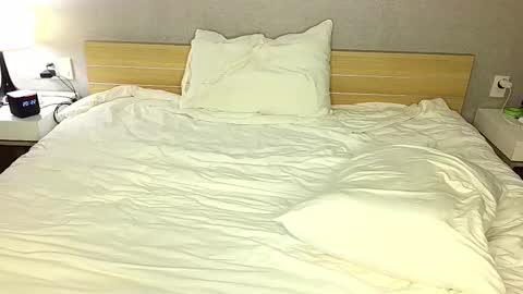 Alex online show from February 25, 5:22 pm