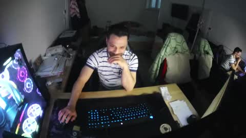 darkschneider_ online show from February 23, 6:39 am