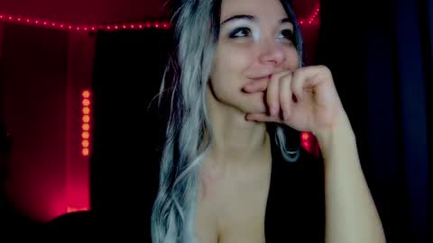 Snapshot of darkskullmistress chatting on March 30, 1:50 am roseredgoddess online show from March 30, 1:50 am