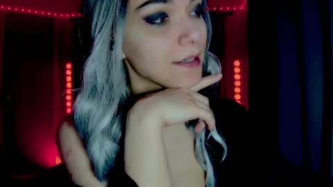 Snapshot of darkskullmistress chatting on April 23, 2:46 am roseredgoddess online show from April 23, 2:46 am