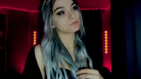 Snapshot of darkskullmistress chatting on April 25, 3:42 am roseredgoddess online show from April 25, 3:42 am