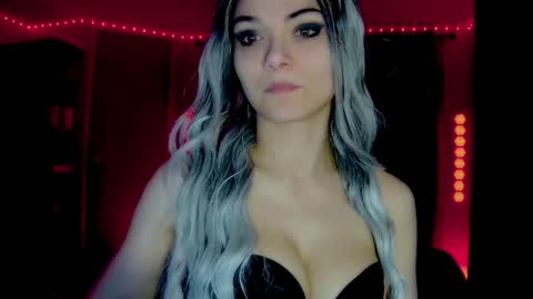 Snapshot of darkskullmistress chatting on May 1, 3:00 am roseredgoddess online show from May 1, 3:00 am