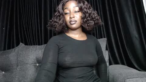 darktanqueen online show from June 27, 3:11 am