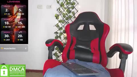 Snapshot of darkviper26 chatting on September 15, 12:49 pm darkviper26 online show from September 15, 12:49 pm