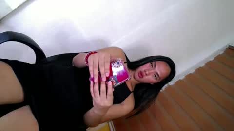 Snapshot of darkxmonica1111 chatting on May 29, 1:20 pm its me monica online show from May 29, 1:20 pm