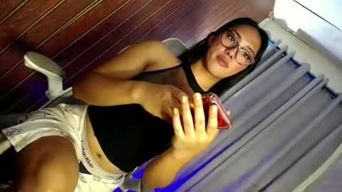 Snapshot of darkxmonica1111 chatting on June 8, 1:39 am its me monica online show from June 8, 1:39 am